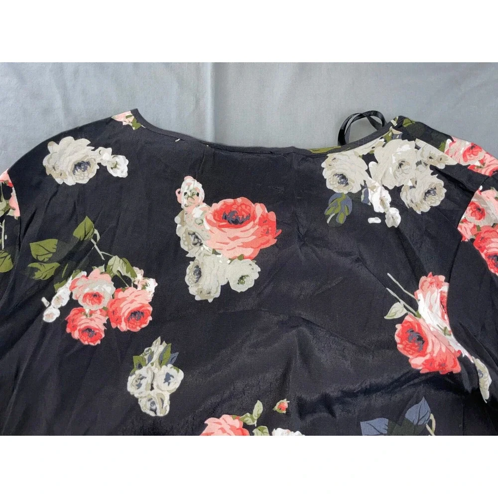 Minkpink Lightweight Moon Flower Crop Top. Black Floral, Women's L NWT $52! - Picture 5 of 5